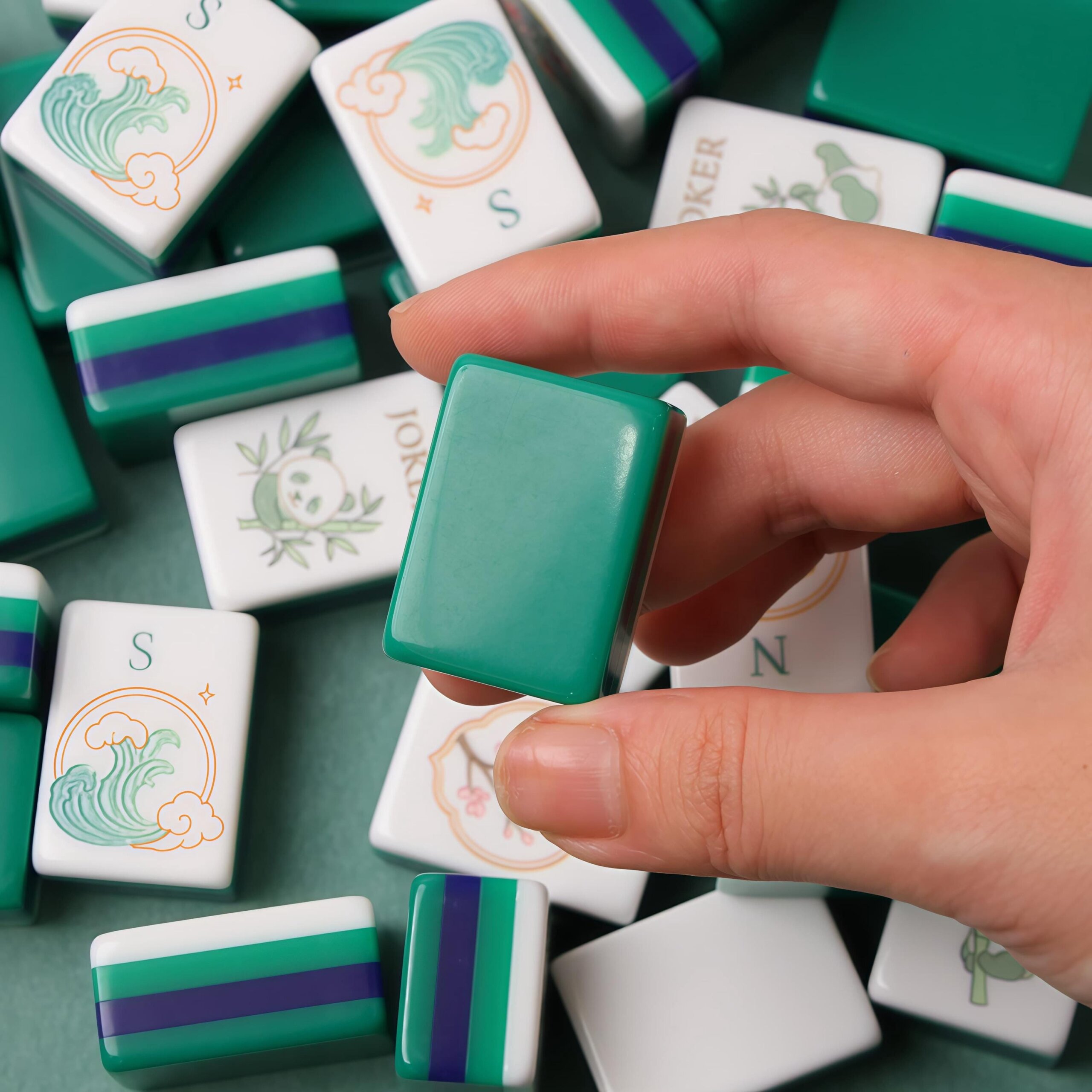 Emerald Green American Mahjong Set, Panda Joker Acrylic Tiles, Lotus Floral 160 Tile Game Gift for Women, Friends and Pl